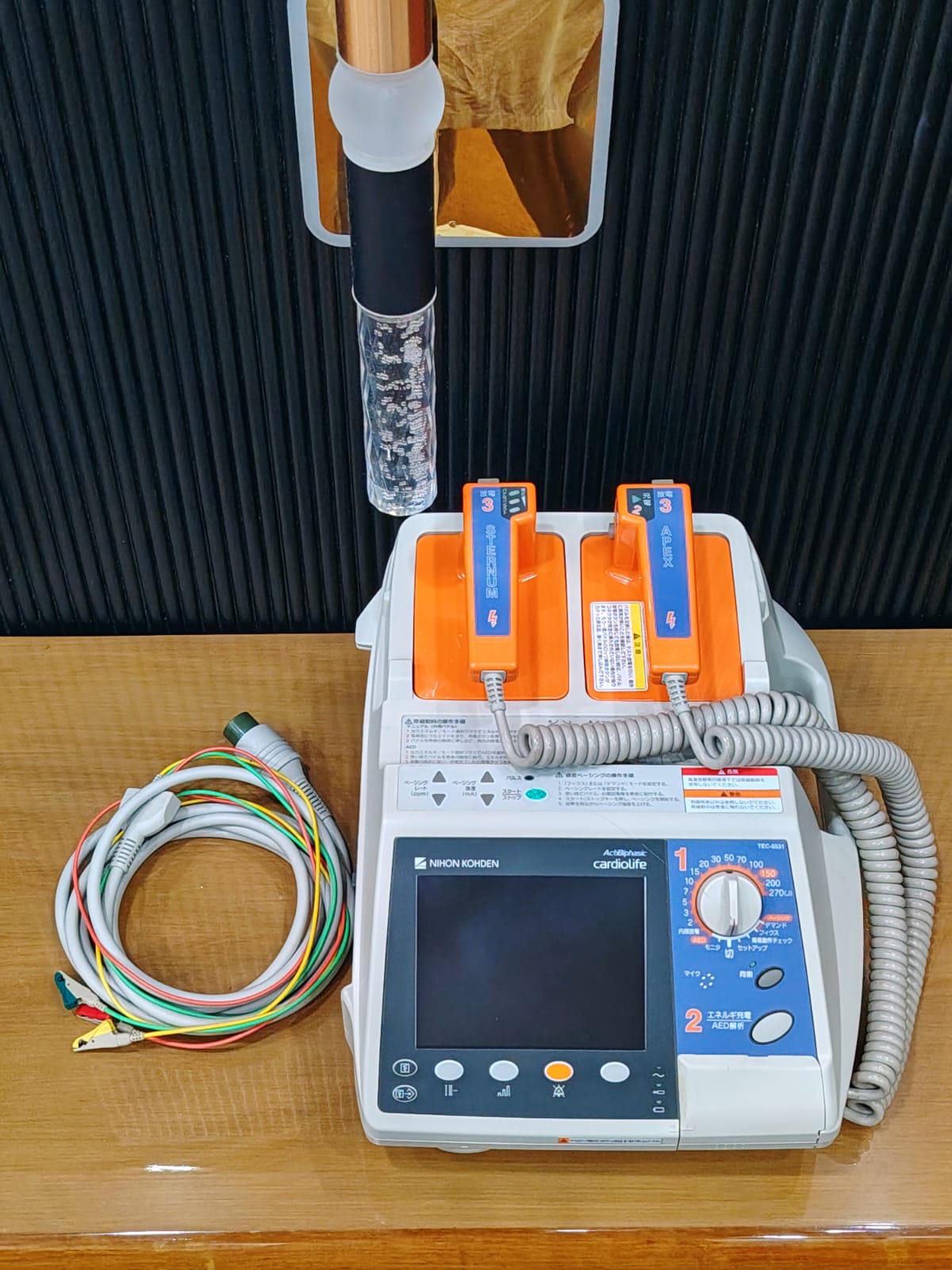 Nihon khoden Tec 5531k Defibrillator — صورة 1 من 1