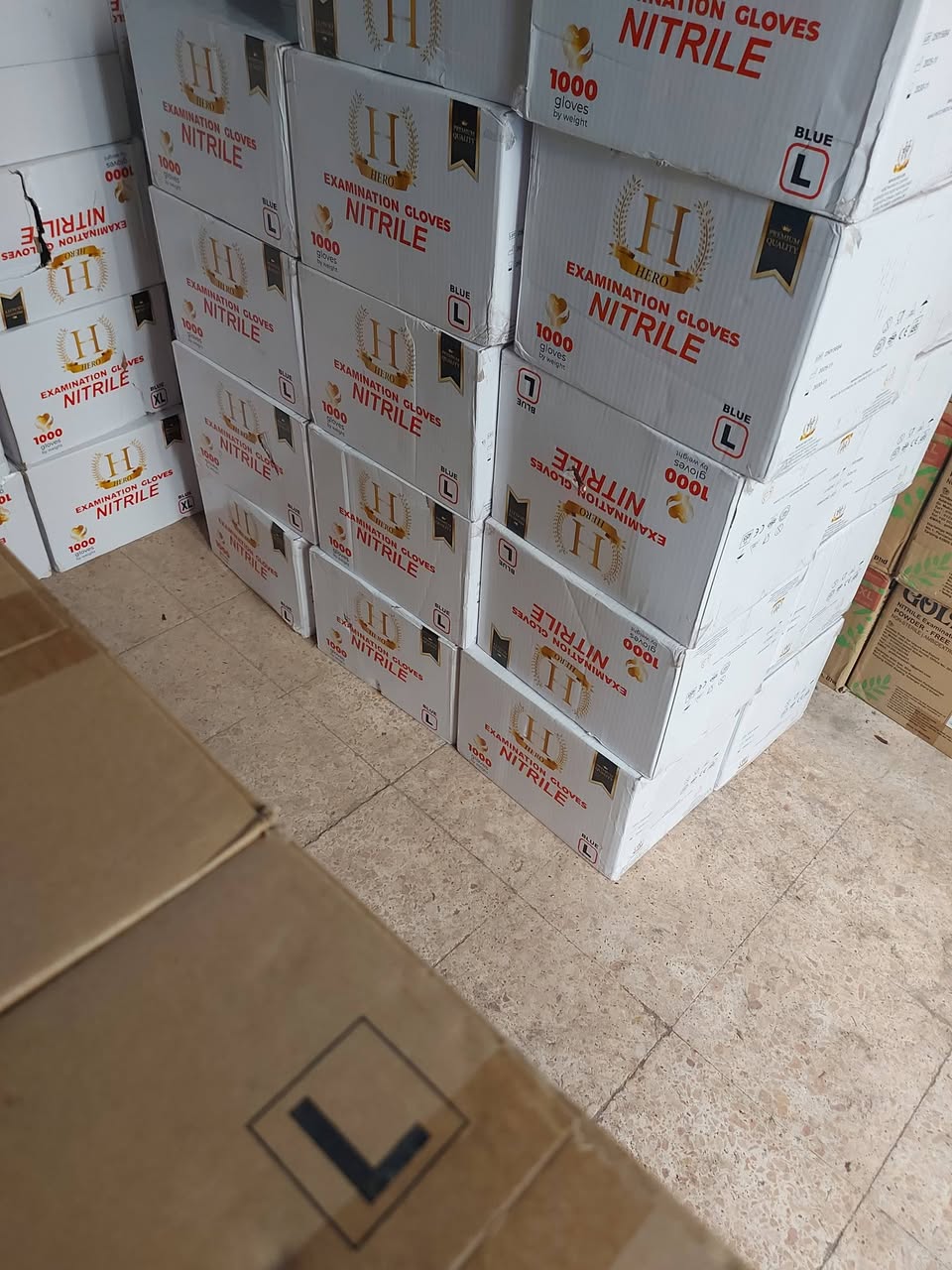 متاح جوانتى نتريل اسود ونتريل ازرق للتواصل 01006595953 — صورة 3 من 5